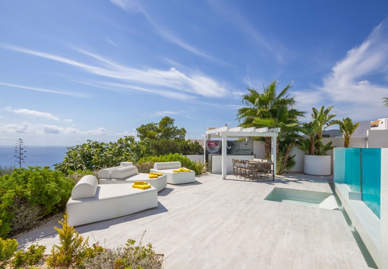 Unglaubliche Aussicht von der Terrasse der Villa Bora, einer Luxusunterkunft in Sant Josep de Sa Talaia