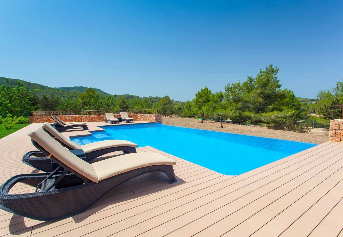Terrasse mit Schwimmbad in Casa Fenix, mit schöner Aussicht
